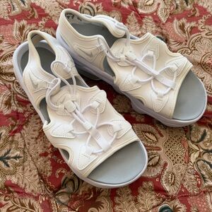 Nike Air Max Koko Women's White Sandals 8M